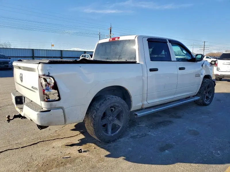2014 RAM 1500 ST  