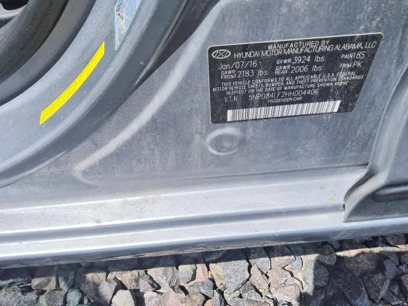 2017 HYUNDAI ELANTRA SE  