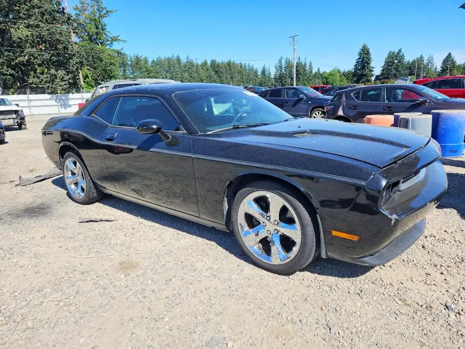 2014 DODGE CHALLENGER SXT  