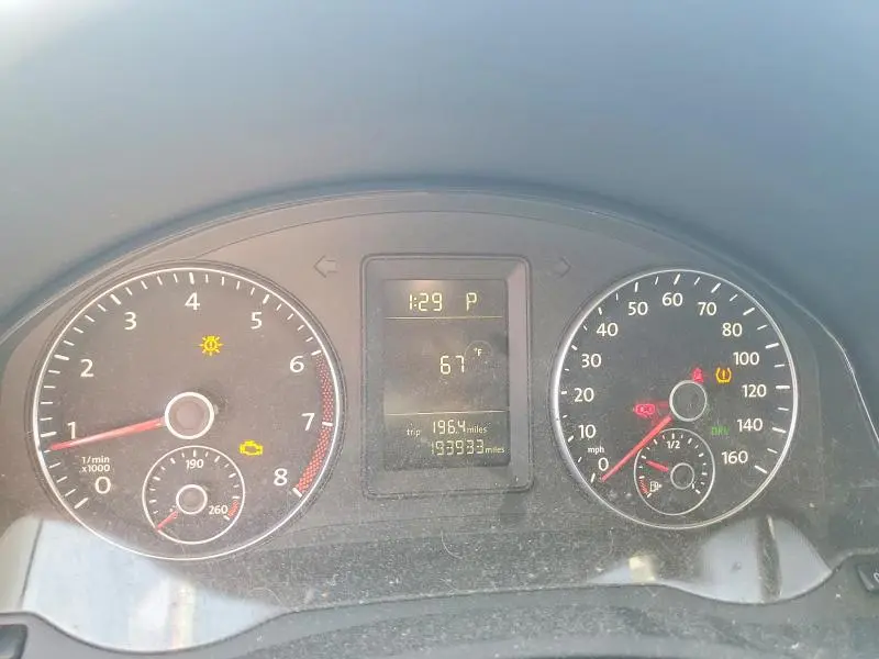 2010 VOLKSWAGEN JETTA SE  
