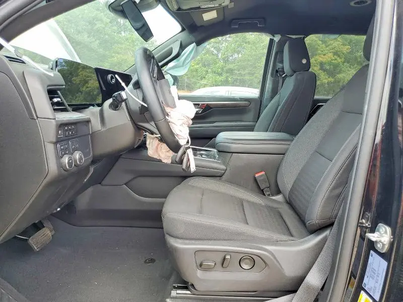 2025 CHEVROLET SUBURBAN K1500 LS  
