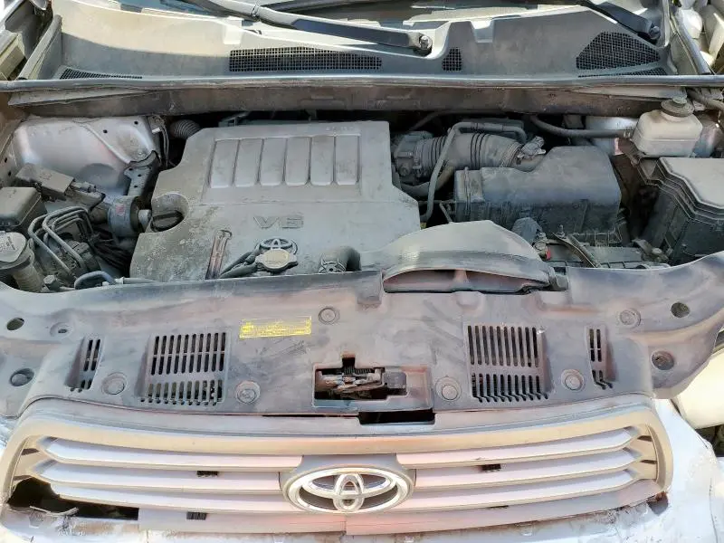 2010 TOYOTA HIGHLANDER   