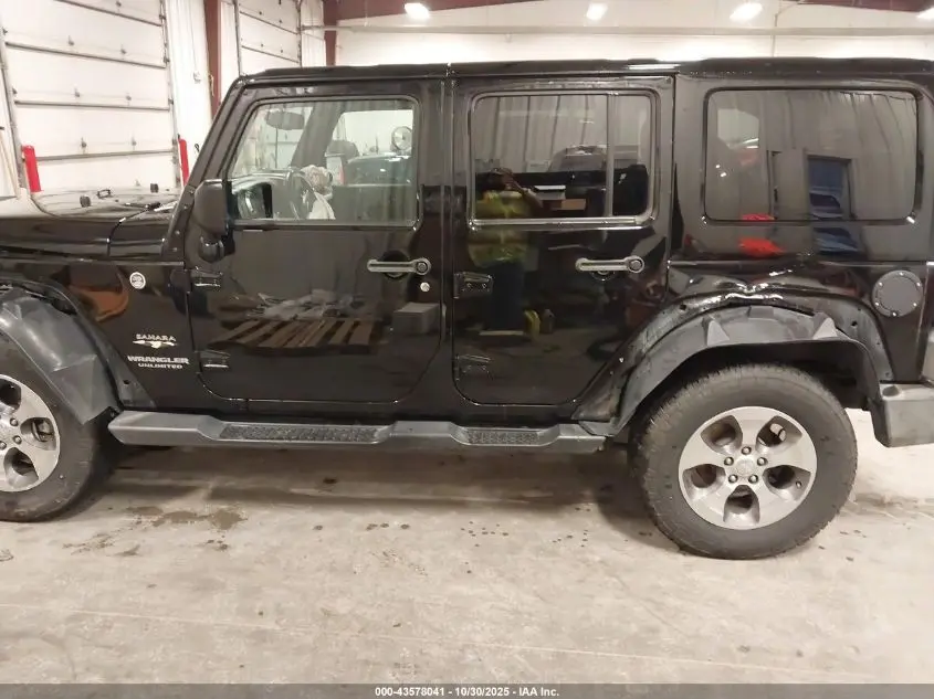 2017 JEEP WRANGLER UNLIMITED SAHARA 4X4