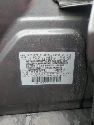 2022 NISSAN KICKS S  