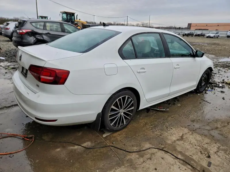 2016 VOLKSWAGEN JETTA SPORT  