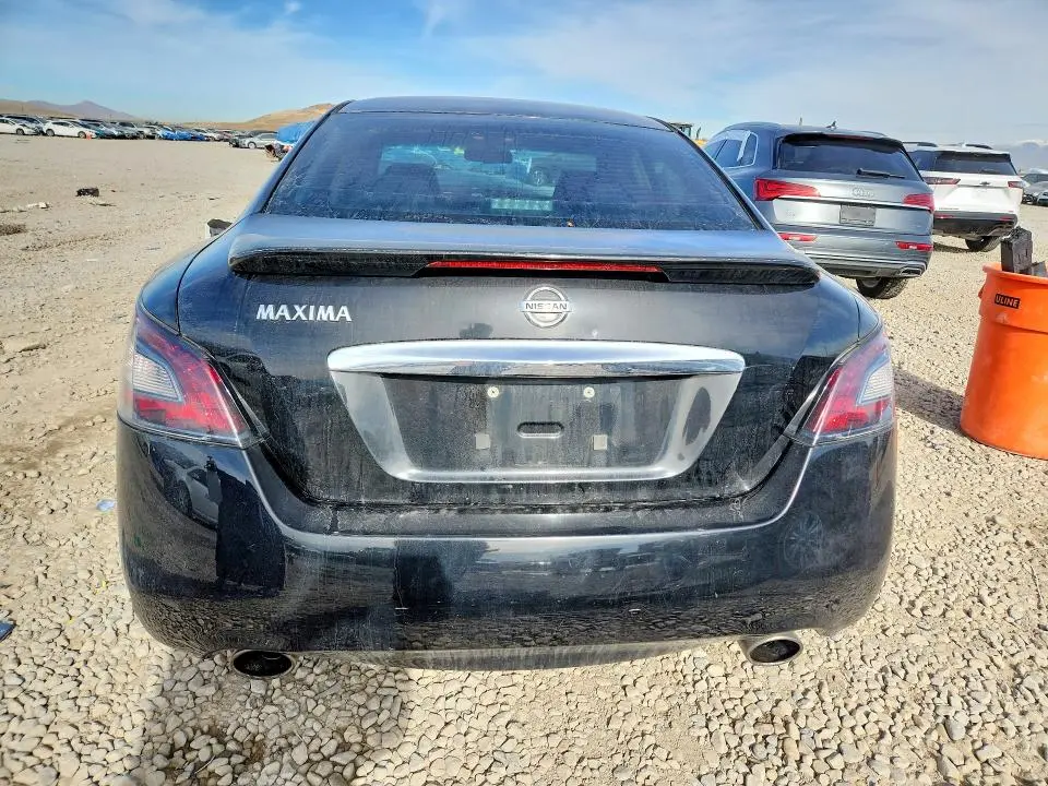 2014 NISSAN MAXIMA S  