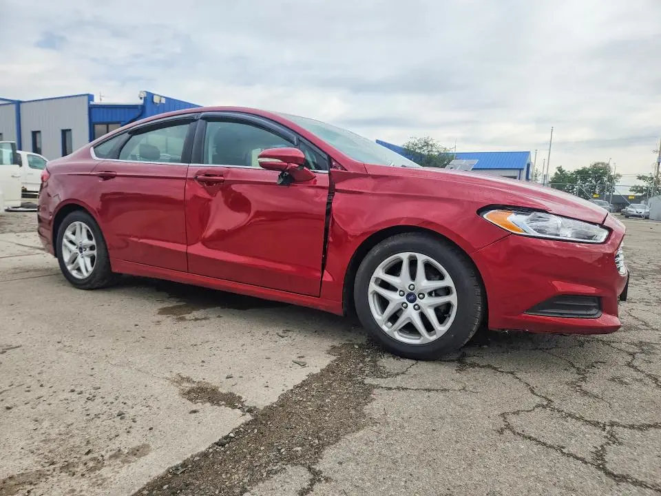 2015 FORD FUSION SE  