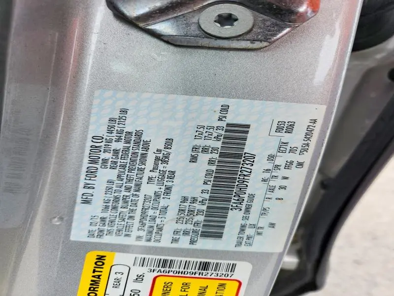 2015 FORD FUSION SE  
