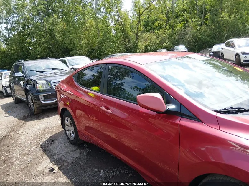2016 HYUNDAI ELANTRA SE