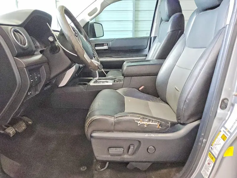 2014 TOYOTA TUNDRA SR5  