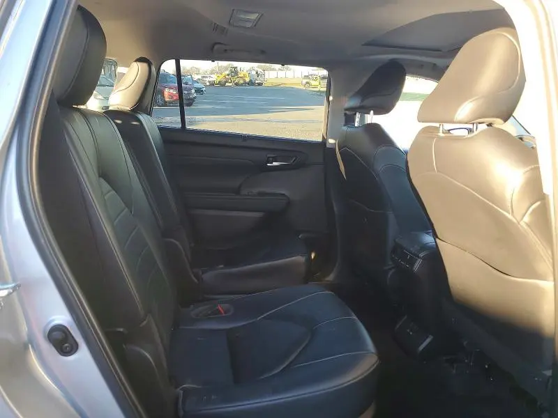 2023 TOYOTA HIGHLANDER L  