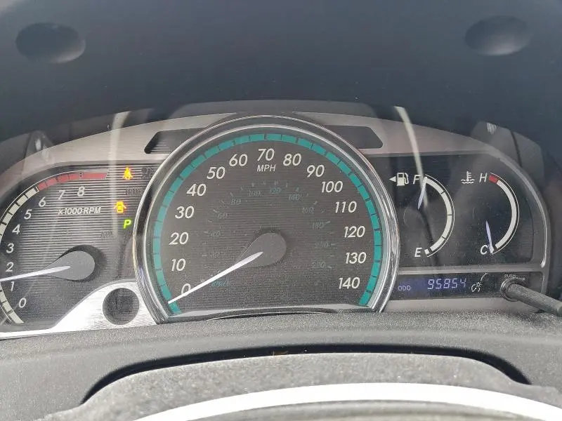 2014 TOYOTA VENZA LE  