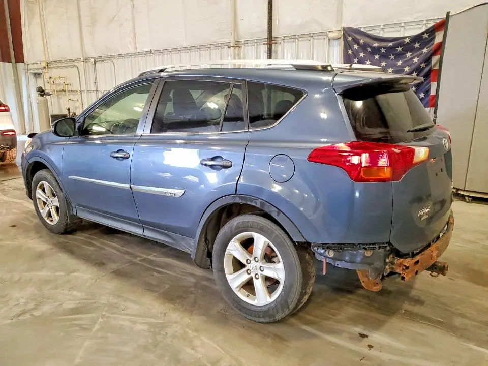 2014 TOYOTA RAV4 XLE  