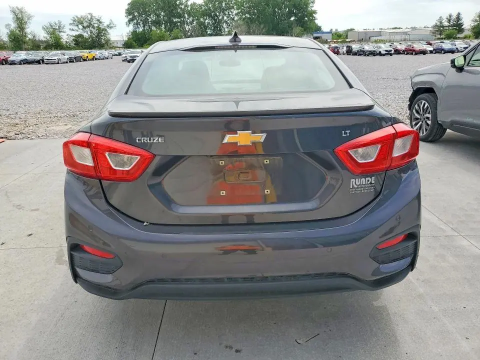 2017 CHEVROLET CRUZE LT  