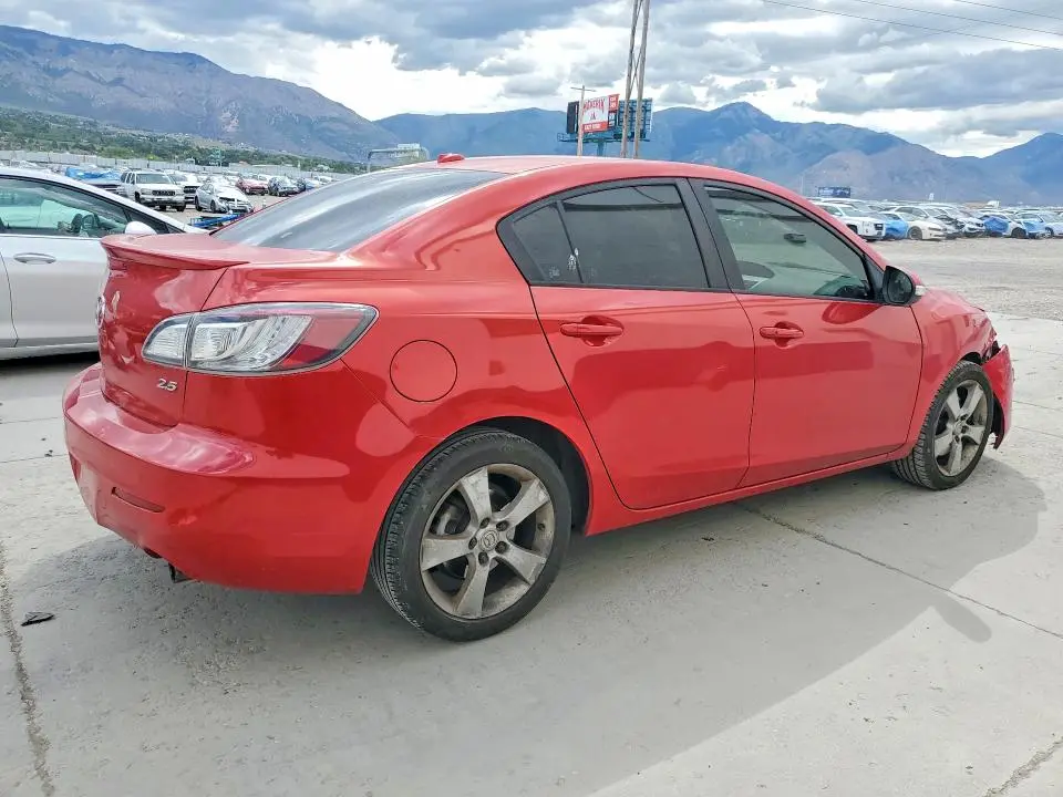 2010 MAZDA 3 S  