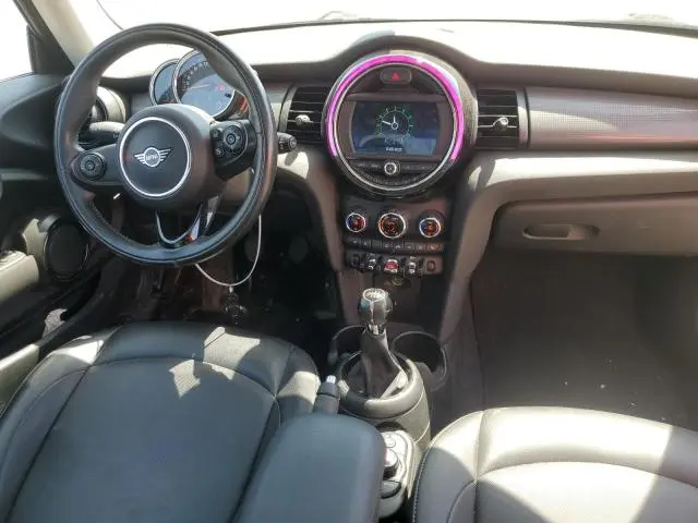 2019 MINI COOPER 