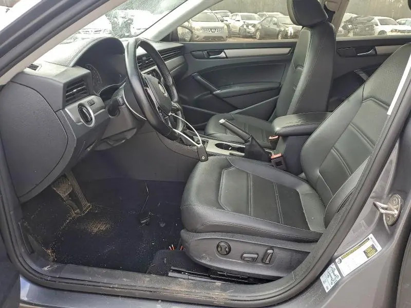 2020 VOLKSWAGEN PASSAT SE  