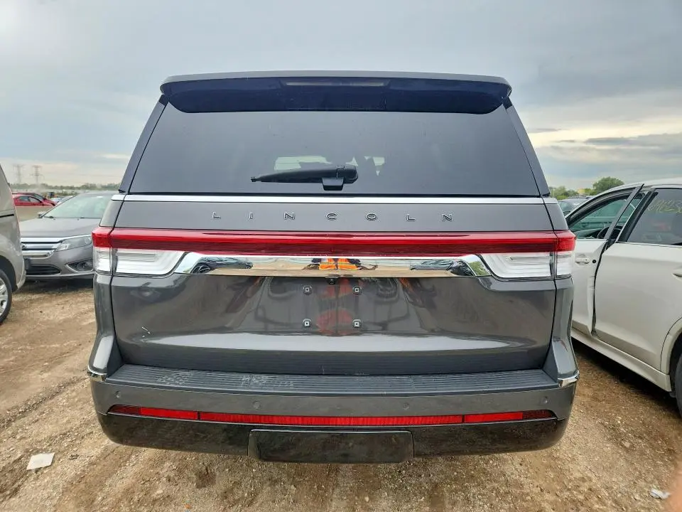 2024 LINCOLN NAVIGATOR BLACK LABEL  