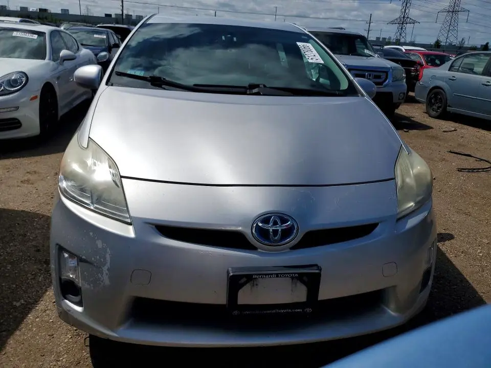 2011 TOYOTA PRIUS THREE  