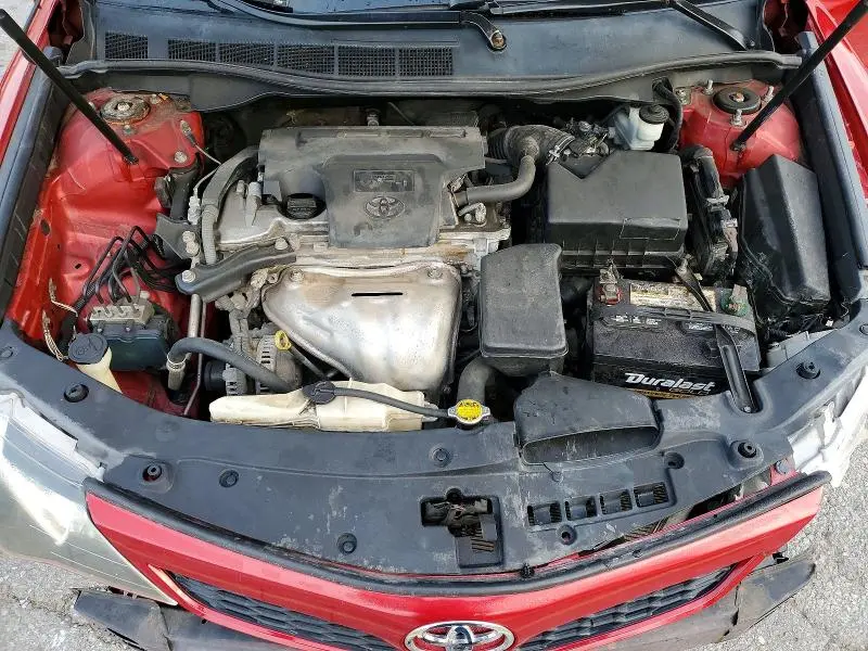 2014 TOYOTA CAMRY SE  