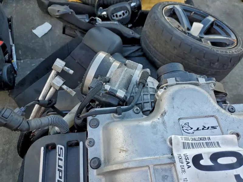 2017 DODGE CHALLENGER SRT HELLCAT  