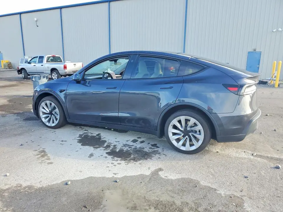 2026 TESLA MODEL Y   