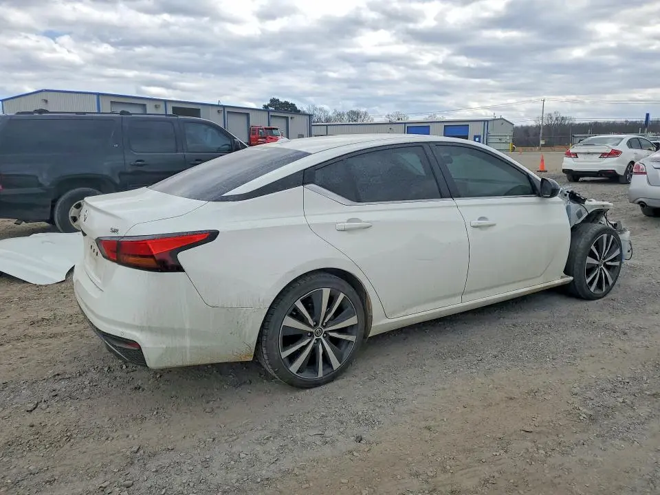 2021 NISSAN ALTIMA 2.5 SR  