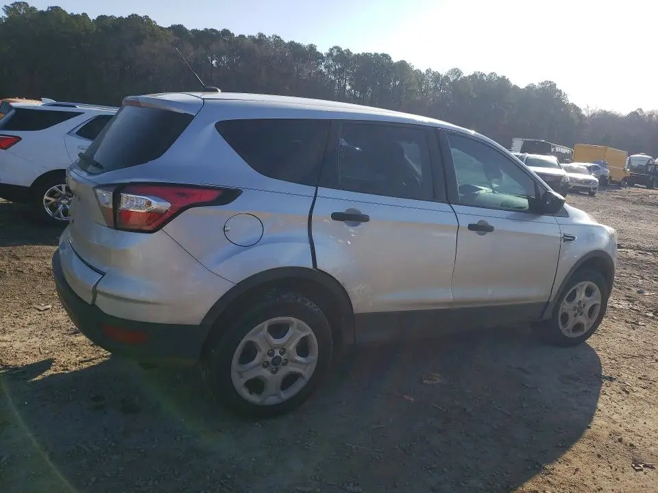 2017 FORD ESCAPE S  