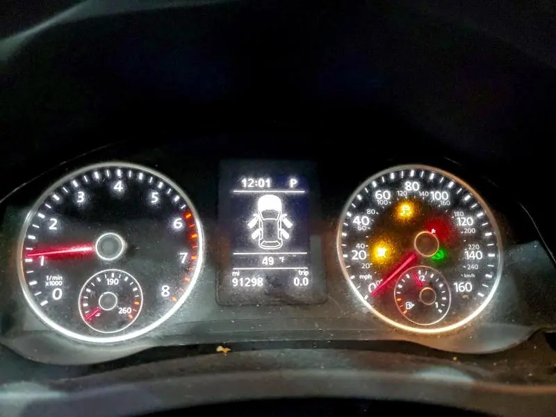 2016 VOLKSWAGEN TIGUAN S  