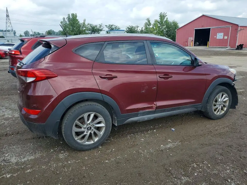 2016 HYUNDAI TUCSON SE  