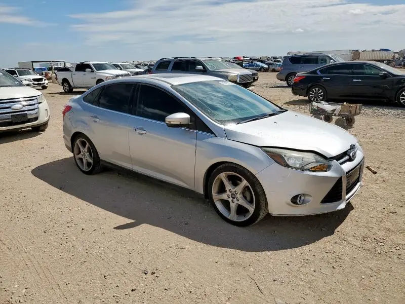 2014 FORD FOCUS TITANIUM  