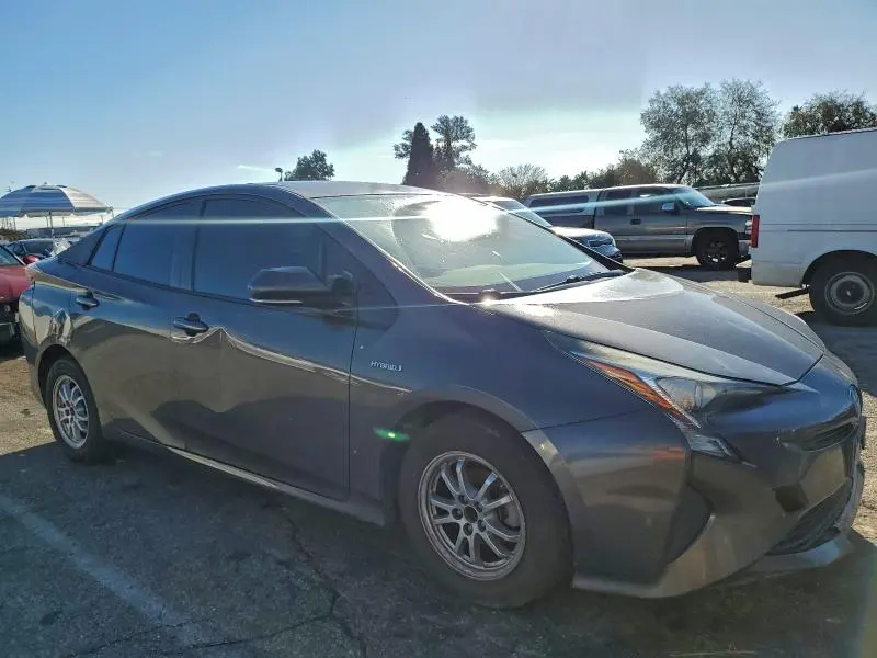 2016 TOYOTA PRIUS   