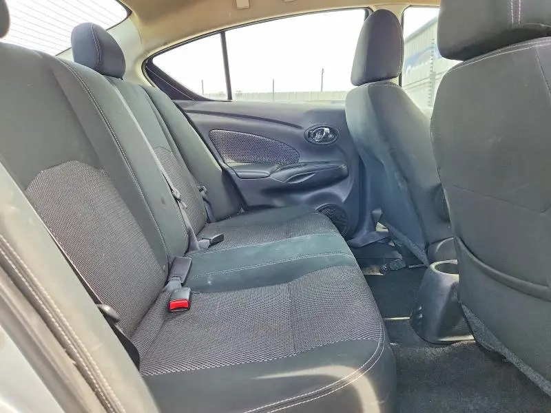 2018 NISSAN VERSA SV  