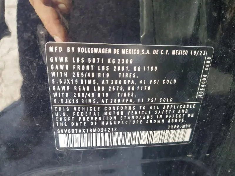 2024 VOLKSWAGEN TIGUAN SE R-LINE BLACK  