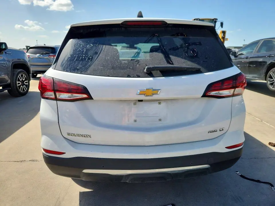 2024 CHEVROLET EQUINOX LT  