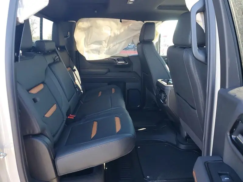 2026 GMC SIERRA K1500 AT4  