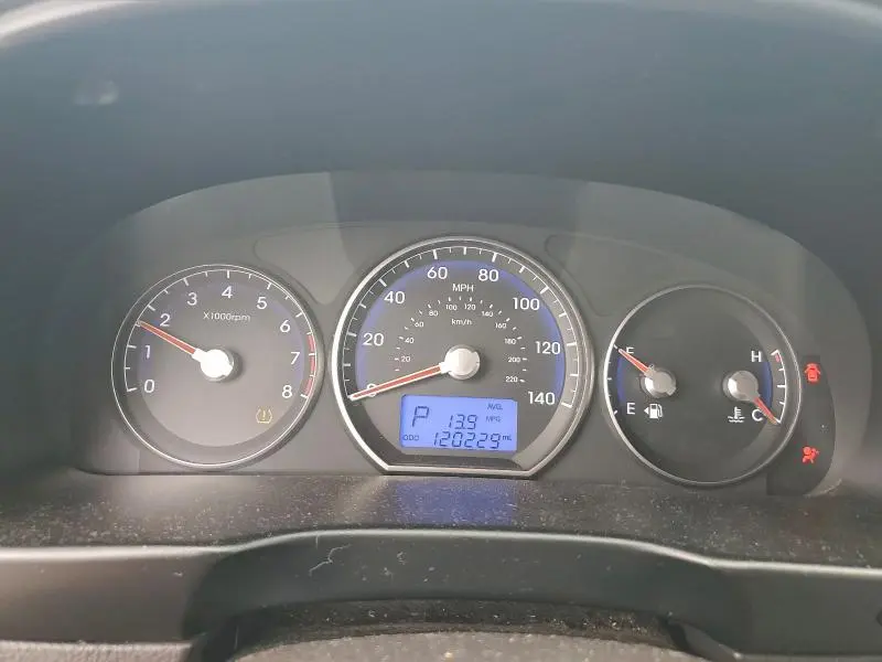 2012 HYUNDAI SANTA FE GLS  