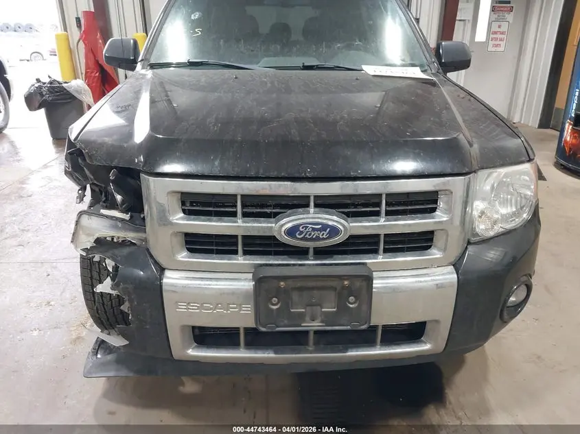2011 FORD ESCAPE LIMITED
