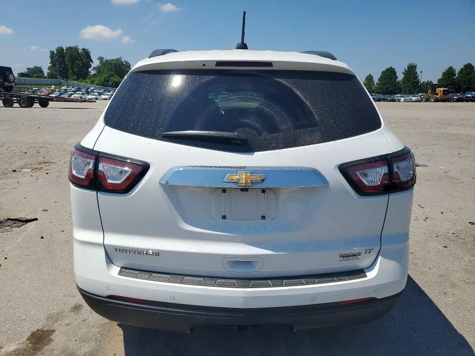 2017 CHEVROLET TRAVERSE LT  