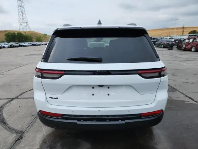 2023 JEEP GRAND CHEROKEE LAREDO  