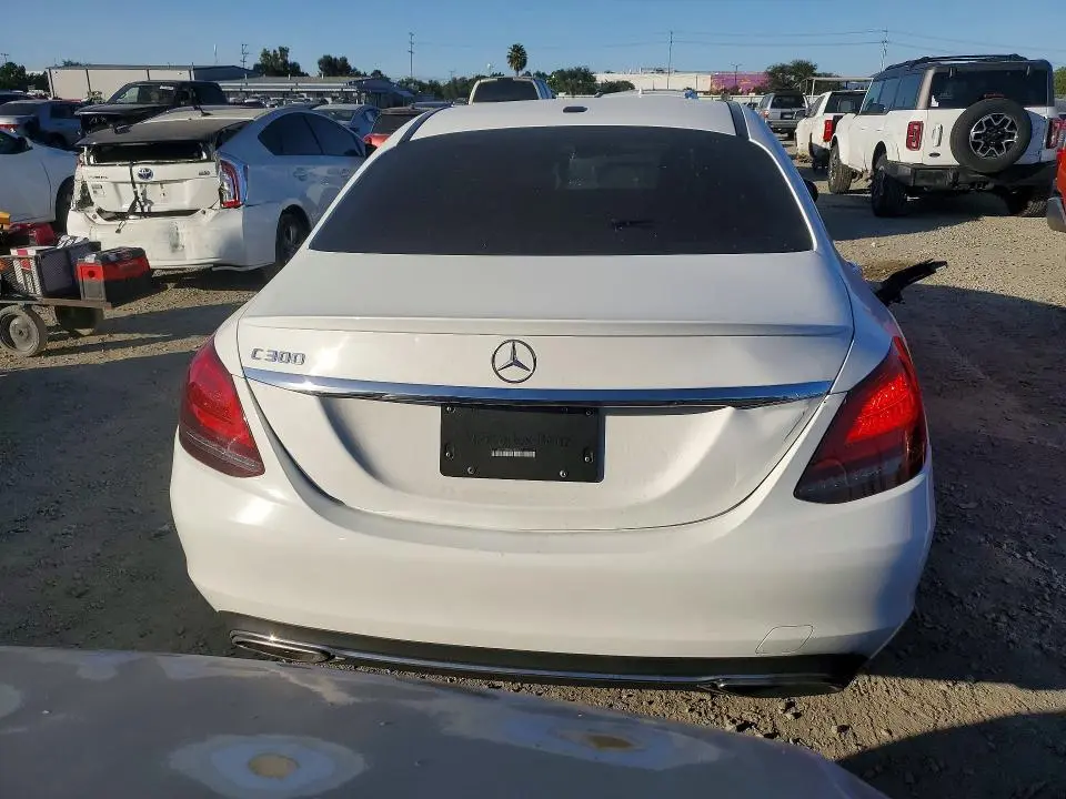 2019 MERCEDES-BENZ C 300  
