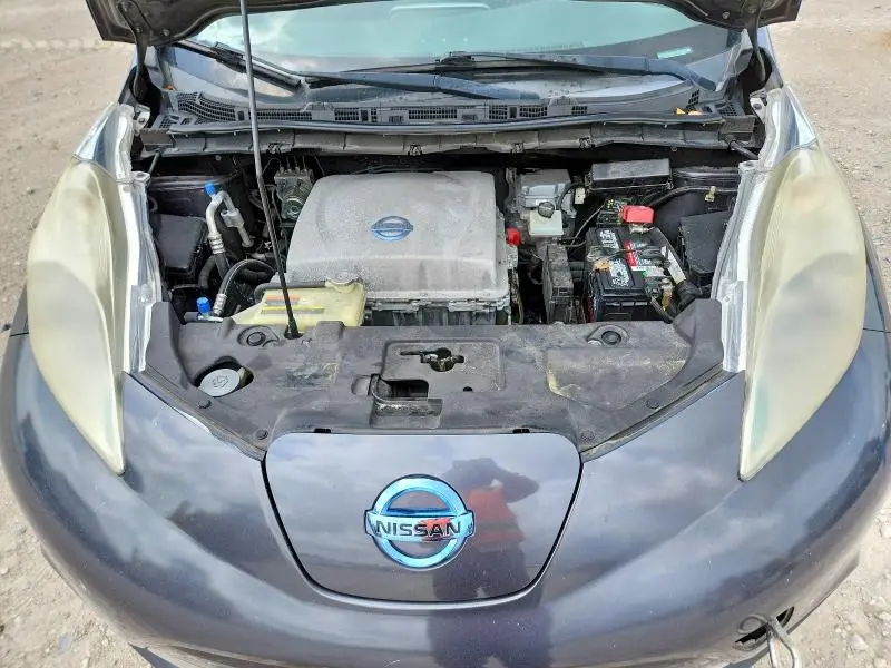 2013 NISSAN LEAF S  