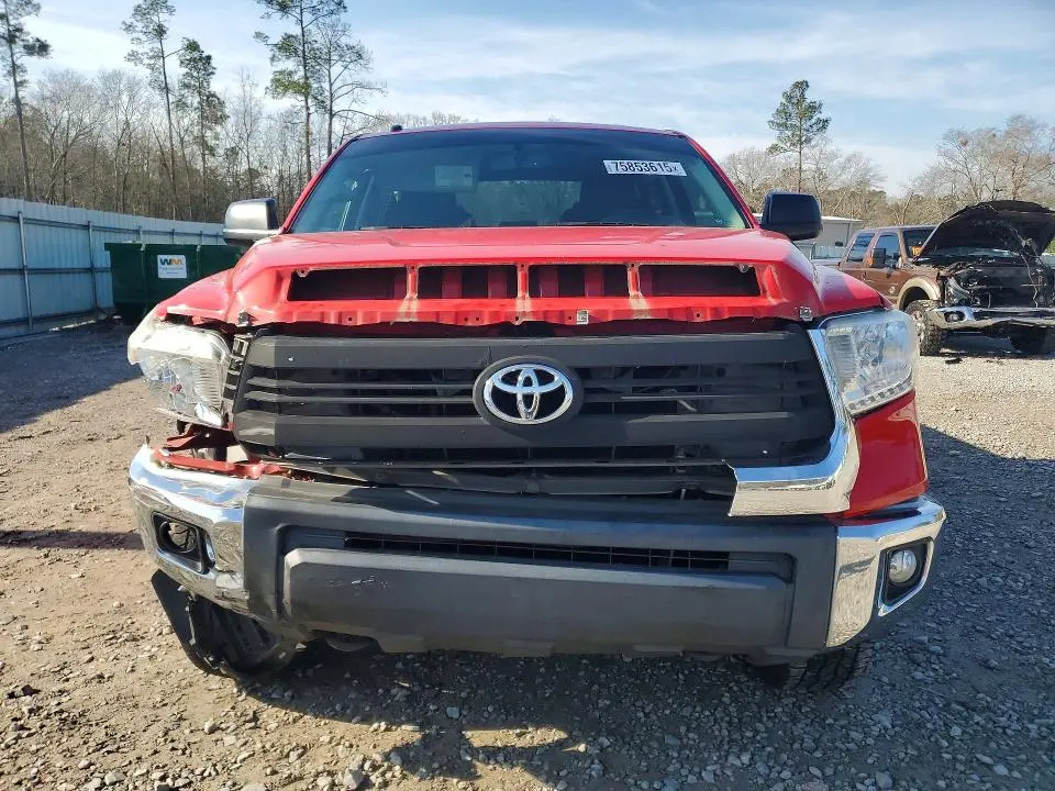 2016 TOYOTA TUNDRA CREWMAX SR5  