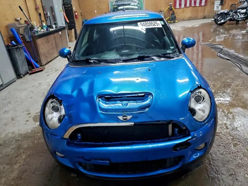 2010 MINI COOPER S  