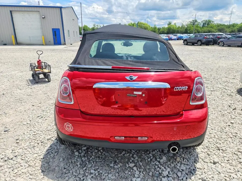 2015 MINI COOPER   