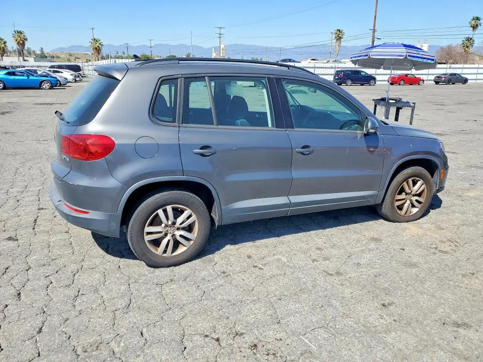 2015 VOLKSWAGEN TIGUAN S  