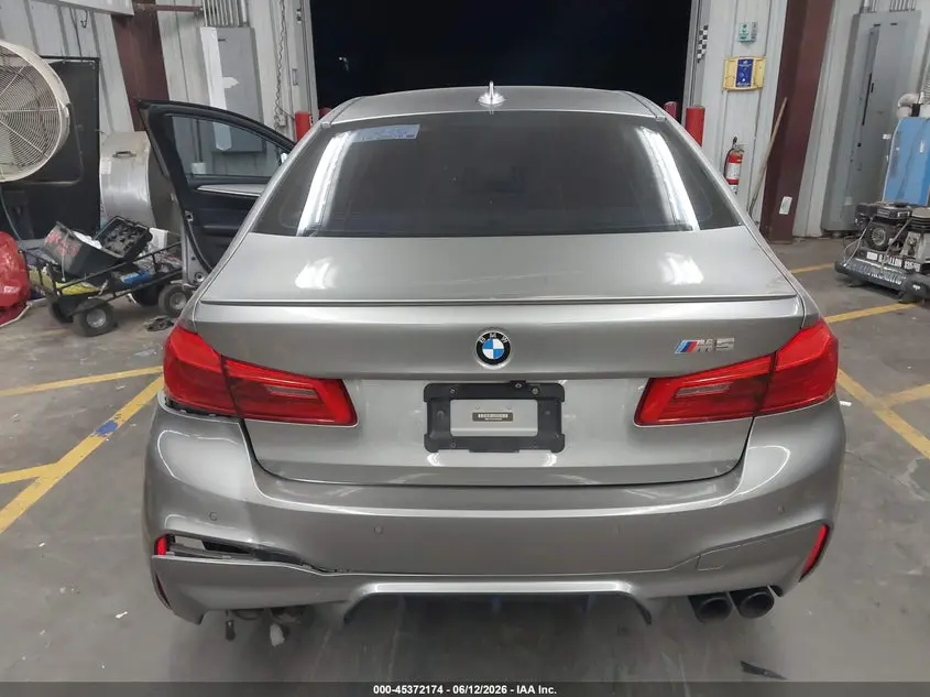 2018 BMW M5  