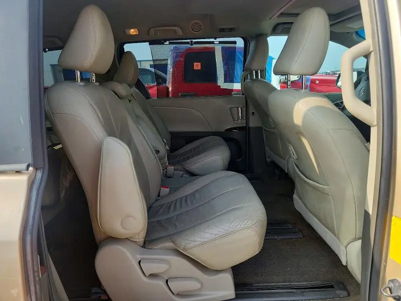 2012 TOYOTA SIENNA XLE 8-PASSENGER  