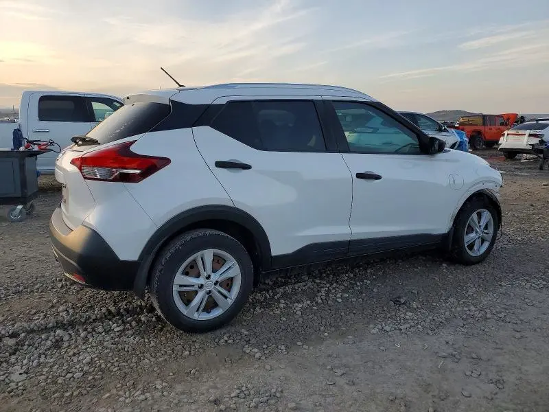 2018 NISSAN KICKS S  