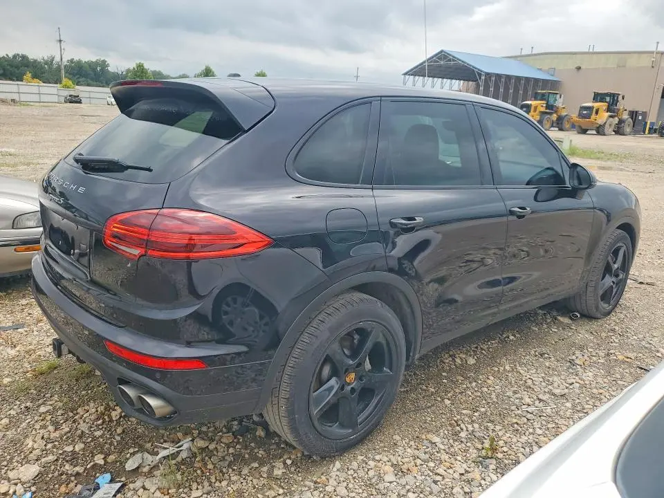 2015 PORSCHE CAYENNE S  